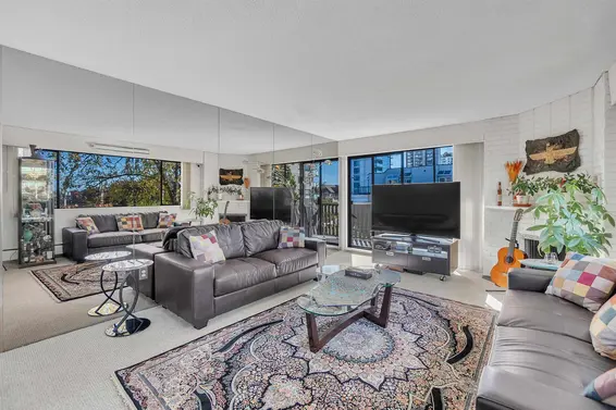 205 1610 Chesterfield Avenue, North Vancouver For Sale - image 3