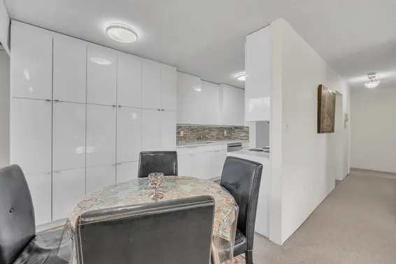 205 1610 Chesterfield Avenue, North Vancouver For Sale - image 8