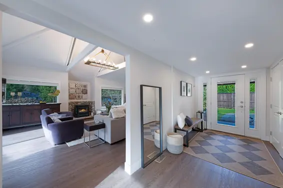 799 Grantham Place, North Vancouver For Sale - image 7