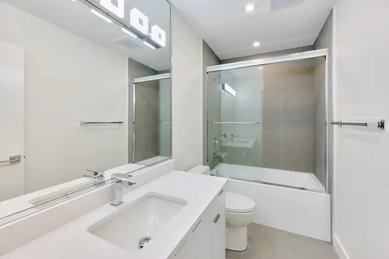 806 Montroyal Boulevard, North Vancouver For Sale - image 35