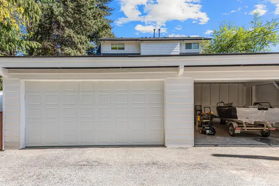 1955 Chesterfield Avenue, North Vancouver For Sale - image 22