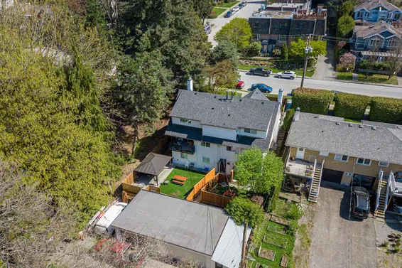 1955 Chesterfield Avenue, North Vancouver For Sale - image 27