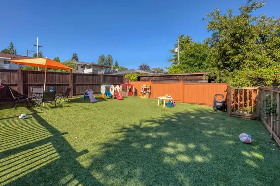 826 East 13th Street, North Vancouver For Sale - image 11