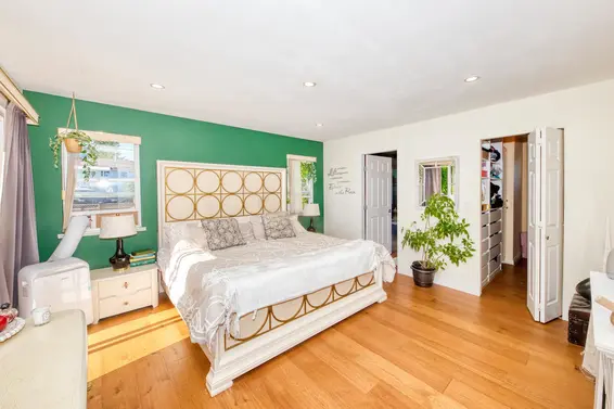 826 East 13th Street, North Vancouver For Sale - image 20