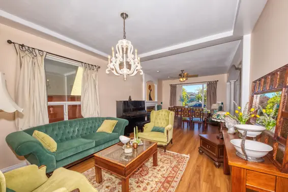 826 East 13th Street, North Vancouver For Sale - image 3
