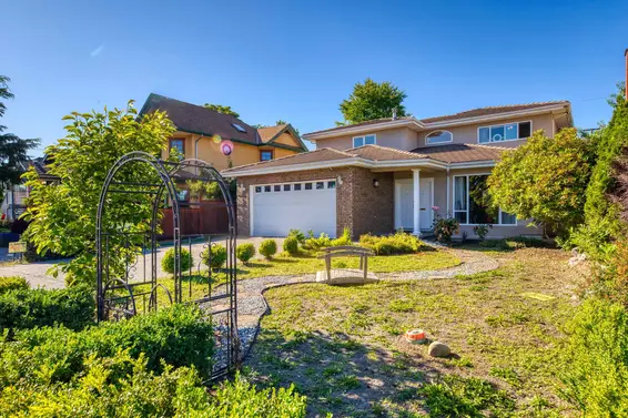 826 East 13th Street, North Vancouver For Sale - image 36