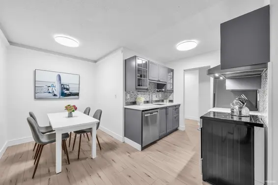 303 240 Mahon Avenue, North Vancouver