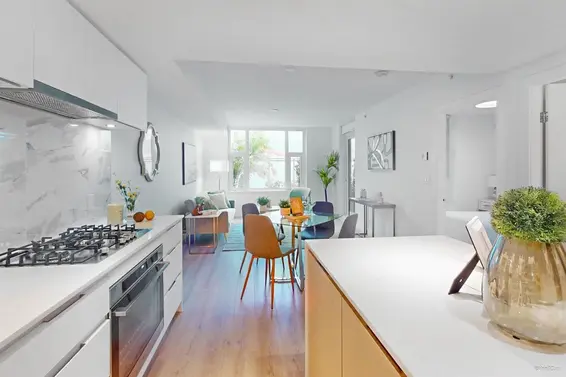 306 1500 Fern Street, North Vancouver For Sale - image 4