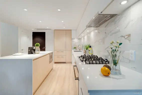 306 1500 Fern Street, North Vancouver For Sale - image 6