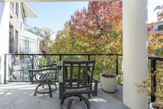 301 605 Clyde Avenue, West Vancouver For Sale - image 13