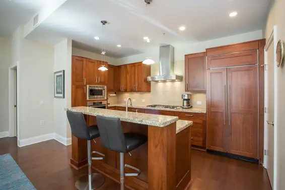 301 605 Clyde Avenue, West Vancouver For Sale - image 6