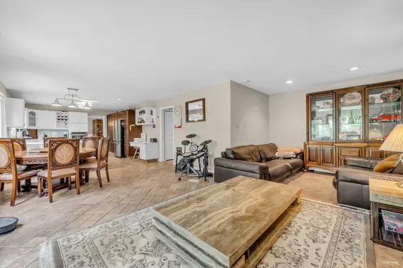 5155 Alderfeild Place, West Vancouver For Sale - image 13