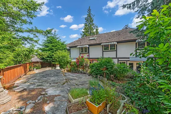 5155 Alderfeild Place, West Vancouver For Sale - image 27
