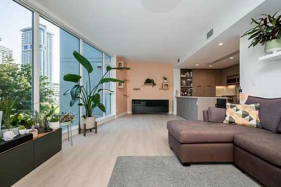 407 1401 Hunter Street, North Vancouver