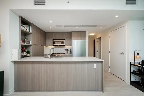 407 1401 Hunter Street, North Vancouver For Sale - image 13