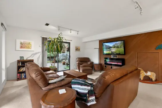 300 Loach Place, North Vancouver For Sale - image 28