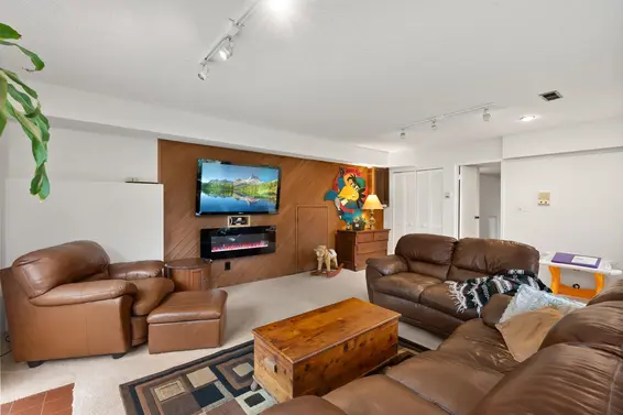 300 Loach Place, North Vancouver For Sale - image 29