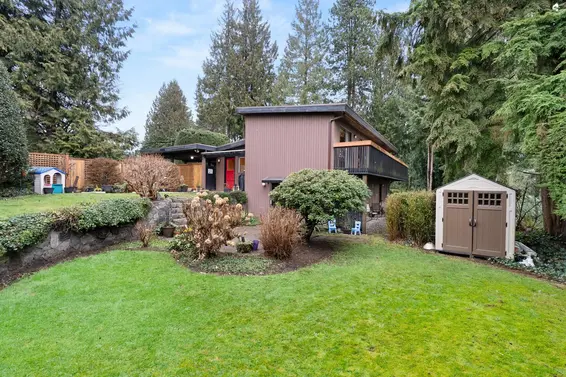 300 Loach Place, North Vancouver For Sale - image 34