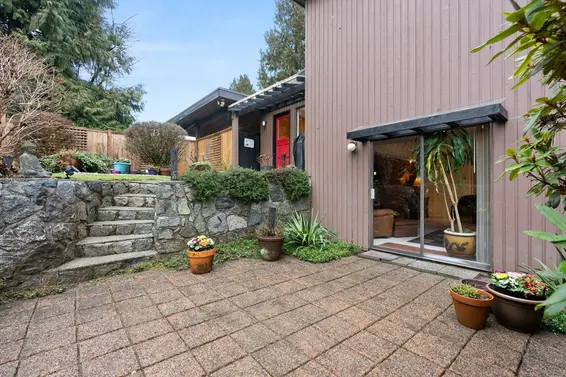300 Loach Place, North Vancouver For Sale - image 35