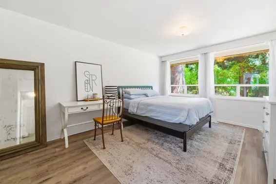 1463 Avonlynn Crescent, North Vancouver For Sale - image 11