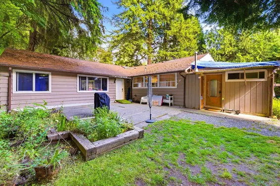 1463 Avonlynn Crescent, North Vancouver For Sale - image 13