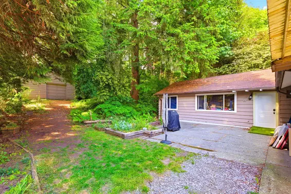 1463 Avonlynn Crescent, North Vancouver For Sale - image 14