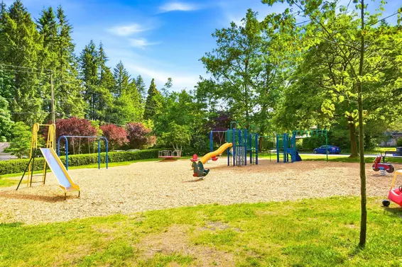 1463 Avonlynn Crescent, North Vancouver For Sale - image 19