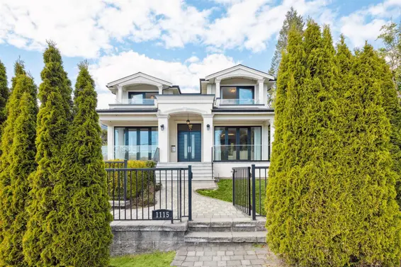 1115 Fulton Avenue, West Vancouver For Sale - image 2