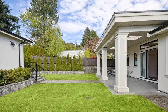 1115 Fulton Avenue, West Vancouver For Sale - image 29