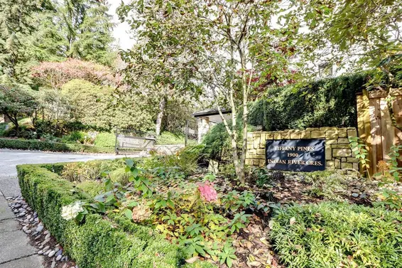 1 1900 Indian River Crescent, North Vancouver For Sale - image 35