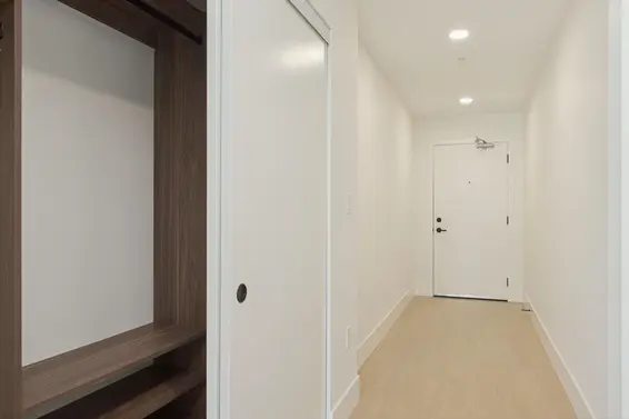 303 333 St. Davids Avenue, North Vancouver For Sale - image 2