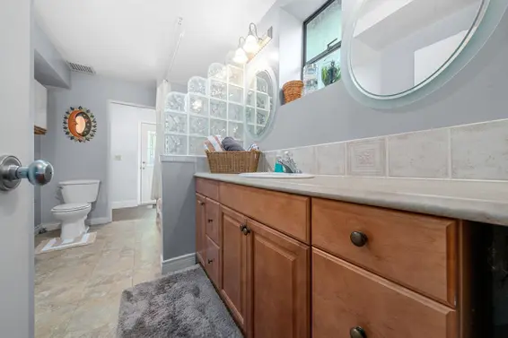 871 Fairway Drive, North Vancouver For Sale - image 19