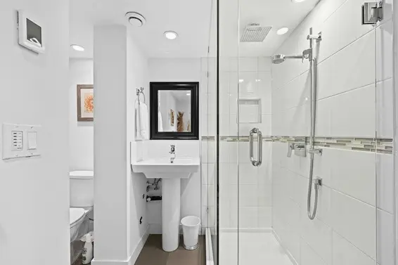 549 West 22nd Street, North Vancouver For Sale - image 26