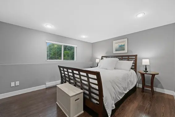 549 West 22nd Street, North Vancouver For Sale - image 28