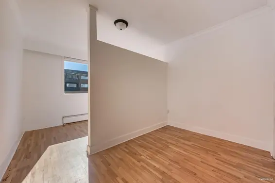 111 235 East 13th Street, North Vancouver For Sale - image 17