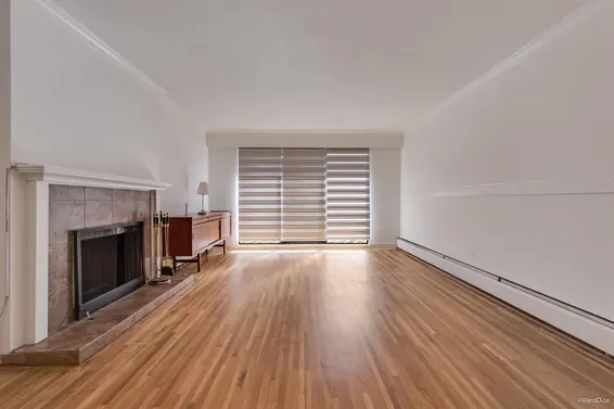 111 235 East 13th Street, North Vancouver For Sale - image 7