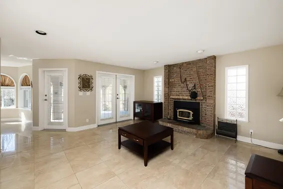 631 East 17th Street, North Vancouver For Sale - image 13