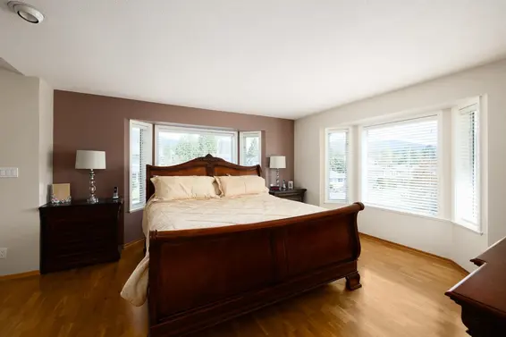 631 East 17th Street, North Vancouver For Sale - image 22