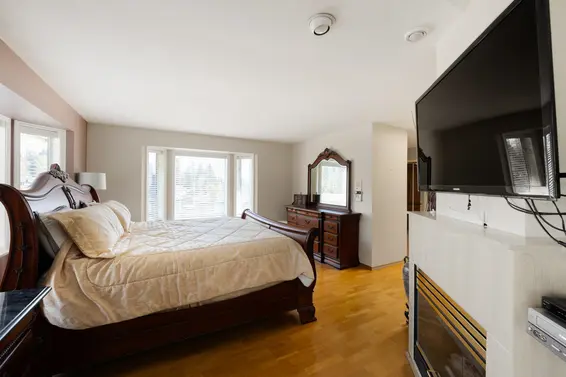 631 East 17th Street, North Vancouver For Sale - image 23