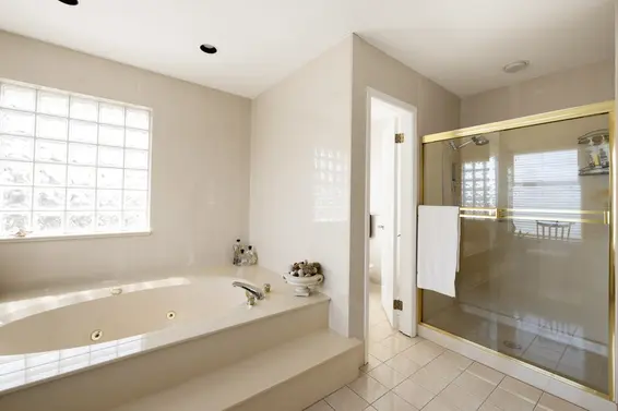 631 East 17th Street, North Vancouver For Sale - image 26