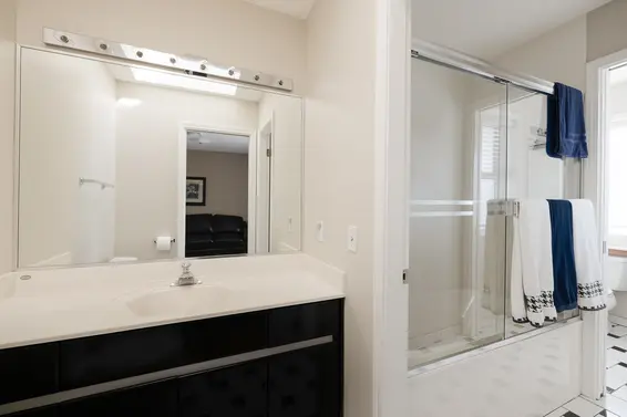 631 East 17th Street, North Vancouver For Sale - image 31