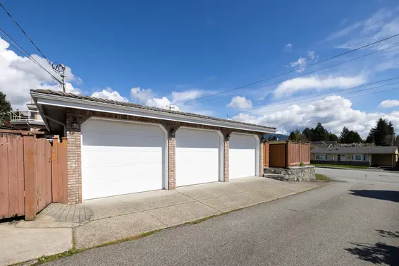 631 East 17th Street, North Vancouver For Sale - image 37