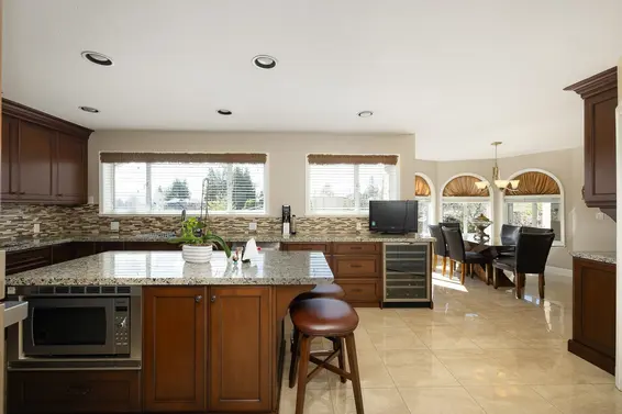 631 East 17th Street, North Vancouver For Sale - image 8