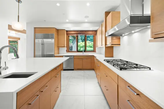 510 Eastcot Road, West Vancouver For Sale - image 10