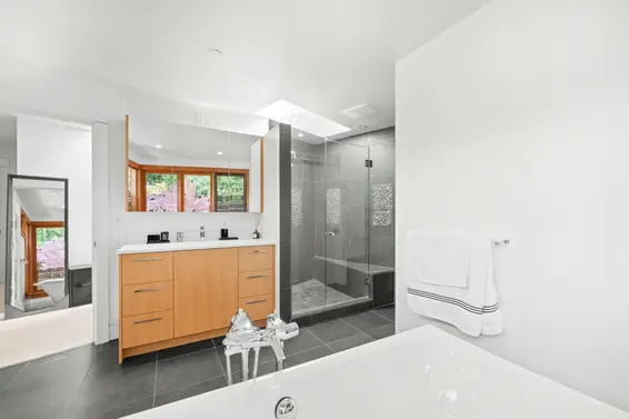 510 Eastcot Road, West Vancouver For Sale - image 22