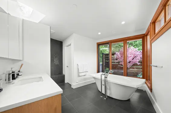 510 Eastcot Road, West Vancouver For Sale - image 23