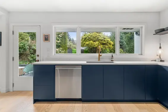 675 Burley Drive, West Vancouver For Sale - image 4