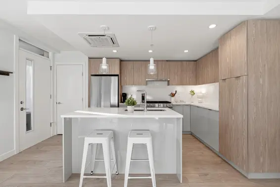 TH3 108 East 8th Street, North Vancouver