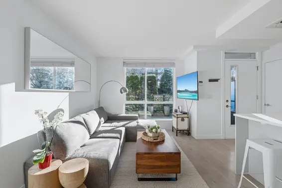 TH3 108 East 8th Street, North Vancouver For Sale - image 4