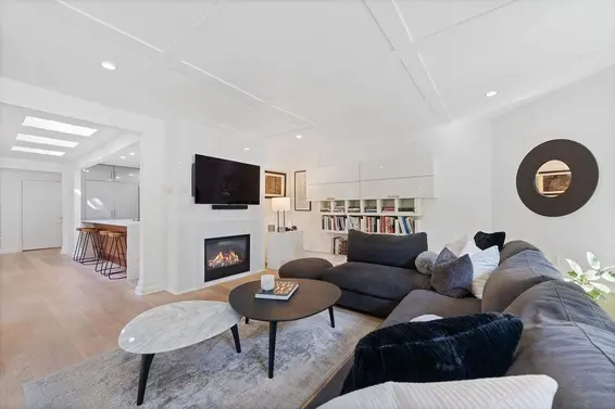 4119 Burkeridge Place, West Vancouver For Sale - image 11